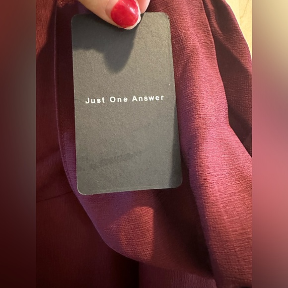 JOA Front Slit Off the Shoulder Maxi Dress In Maroon - Picture 9 of 9